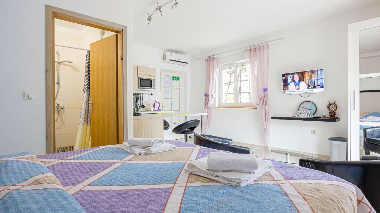 Apartments Klara Senj  Luaran gambar