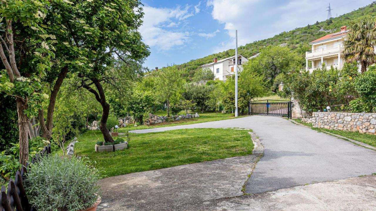 Apartments Klara Senj  Luaran gambar