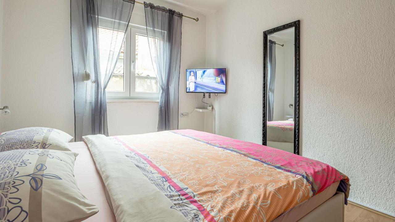 Apartments Klara Senj  Luaran gambar